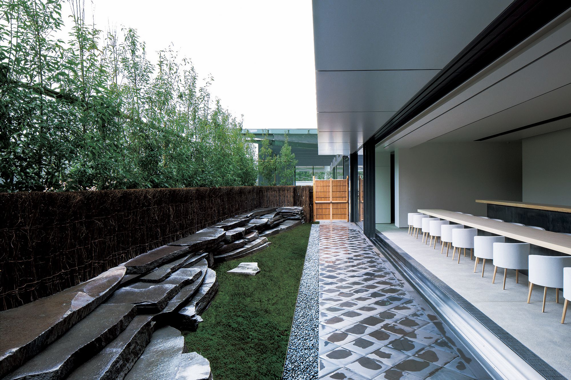 ri1306-sugi-01-02-