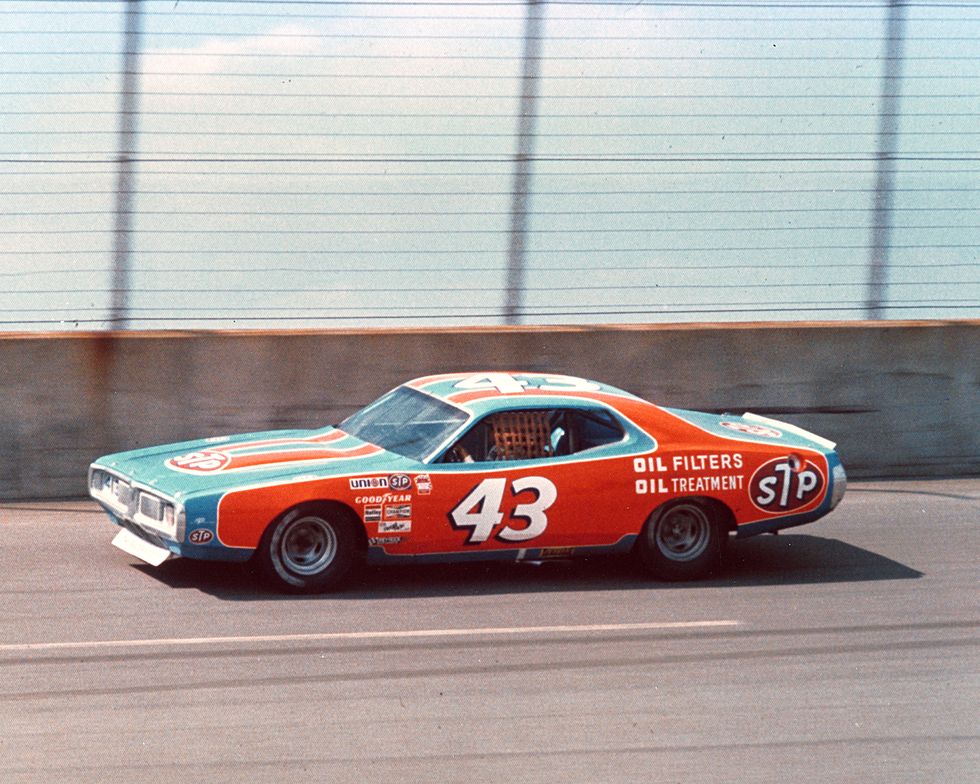 richard petty campeão da copa nascar 1975