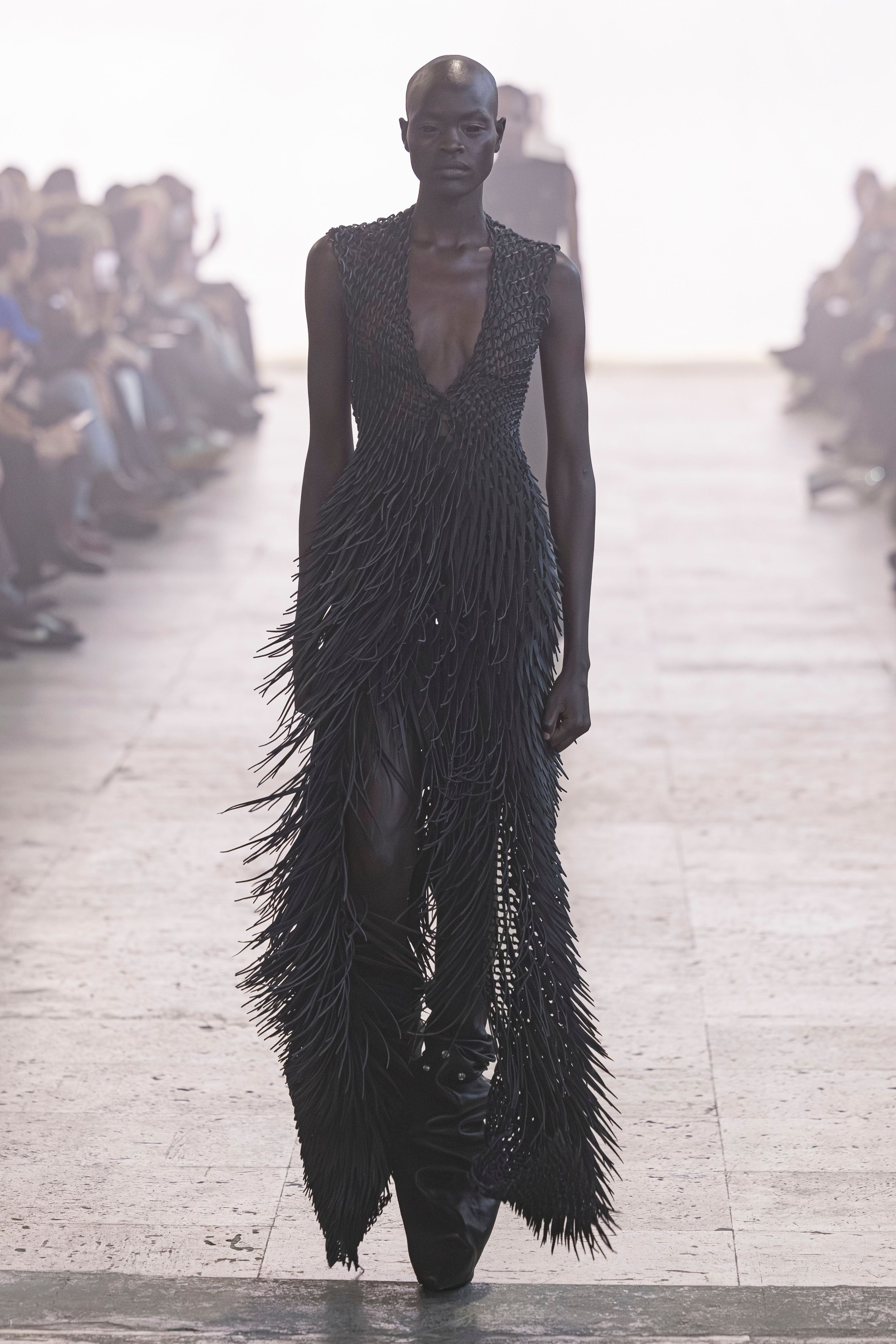 リック オウエンス(RICK OWENS)2025-26秋冬コレクション リック オウエンス(RICK OWENS)2025-26秋冬コレクション