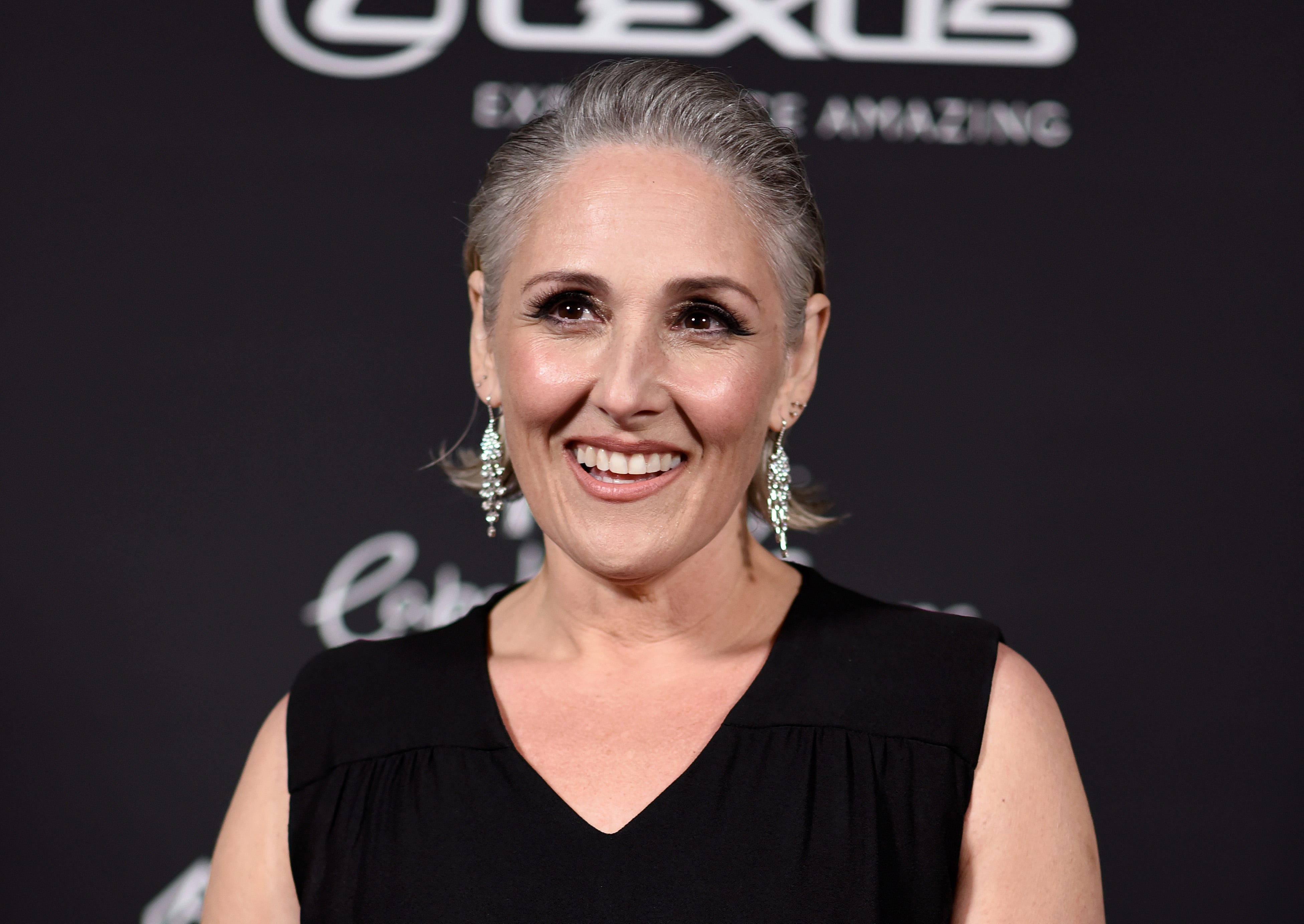 Ricki Lake Weight Loss How She Lost 35 Pounds in Her 50s