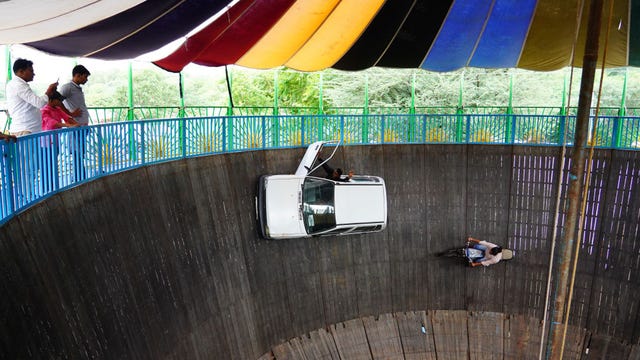 'wall of death' show in india