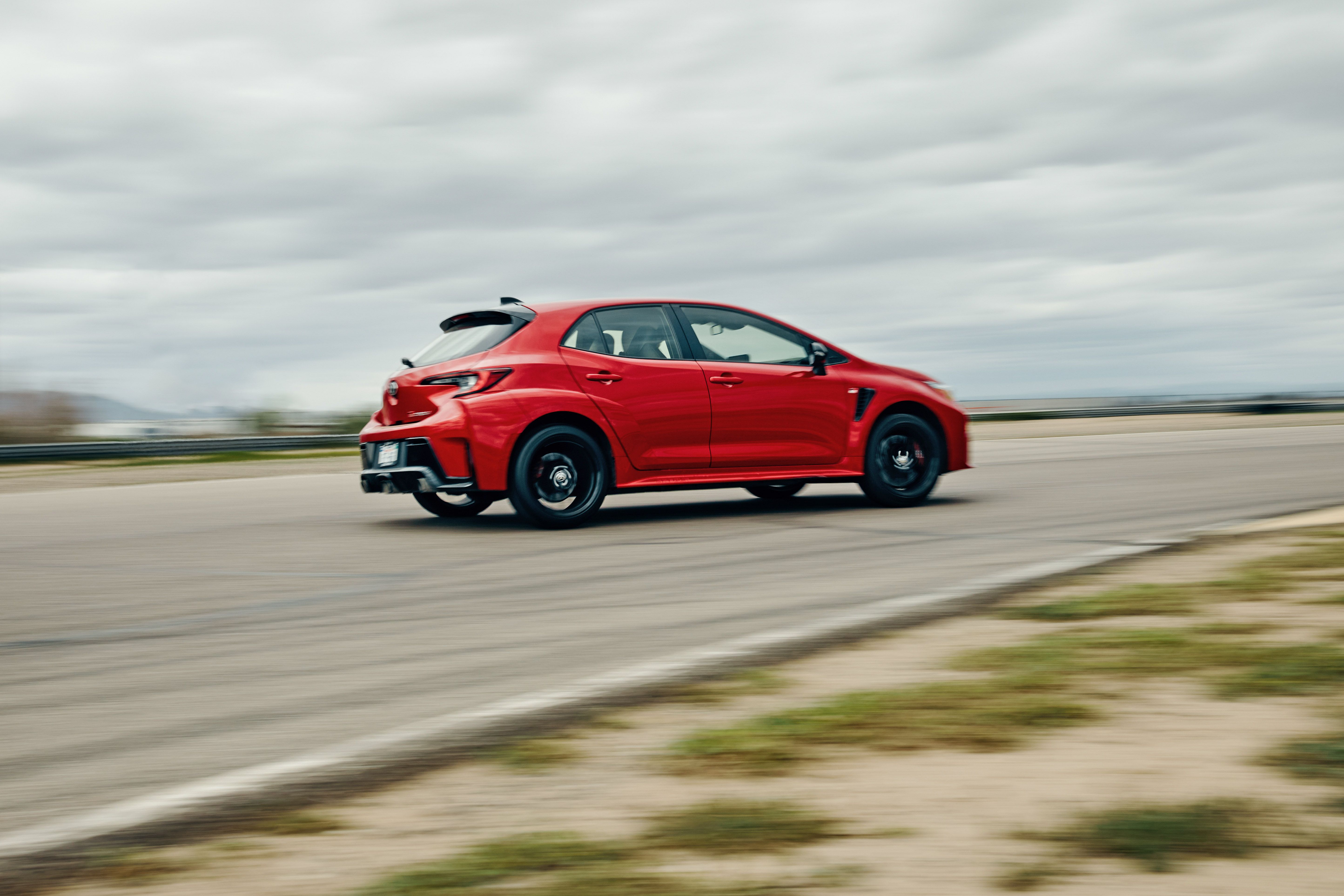 2023 Honda Civic Type R Makes the Hot Hatch Segment Hot Again