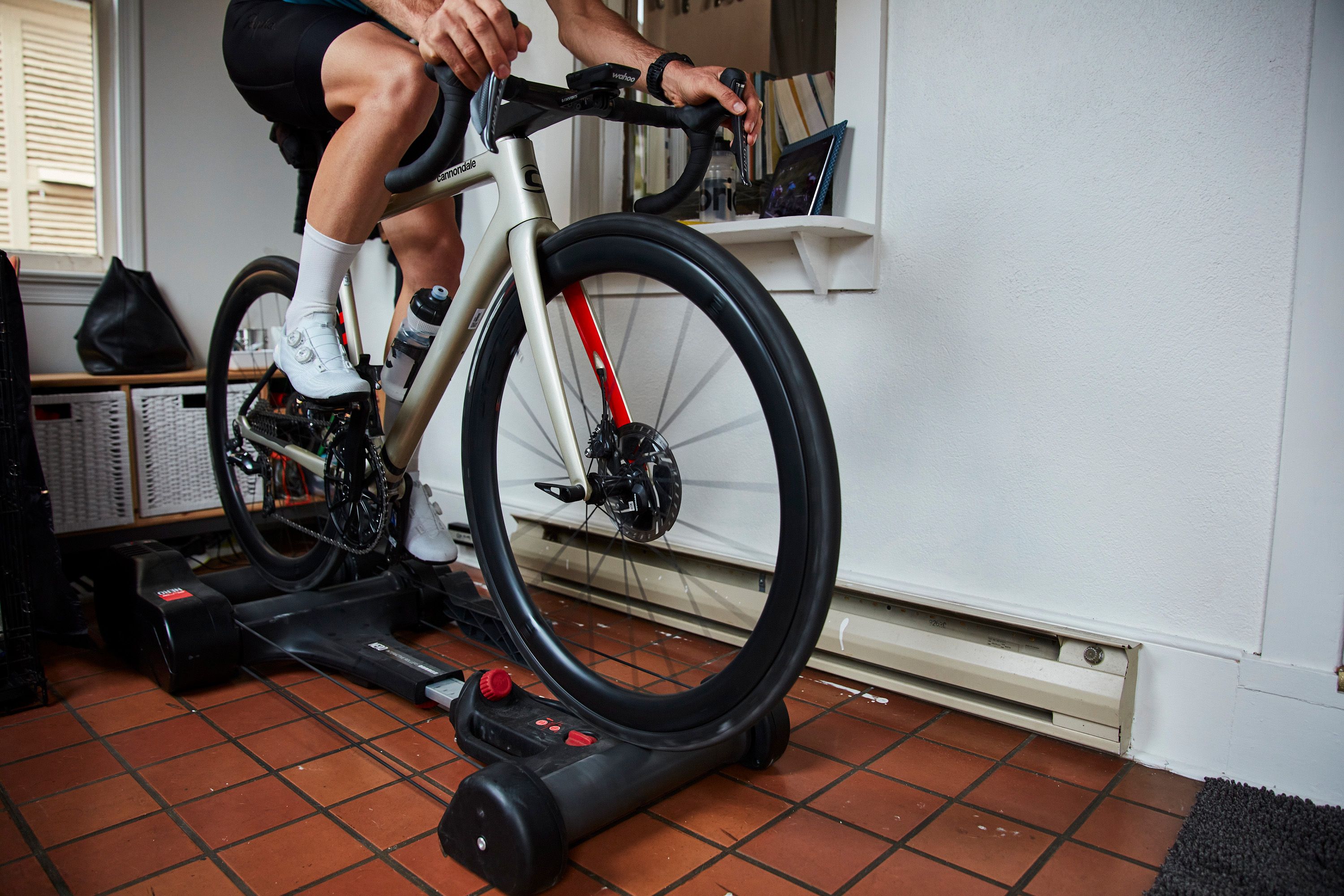 How to Get the Most Out of Zwift, According to Cycling Pros