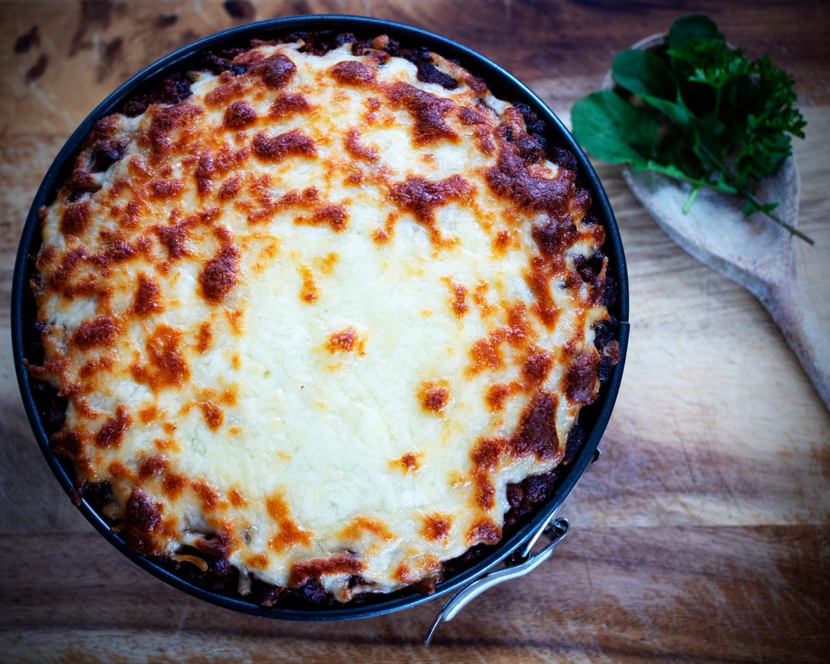preview for The Baked Feta Pasta Went Viral On TikTok
