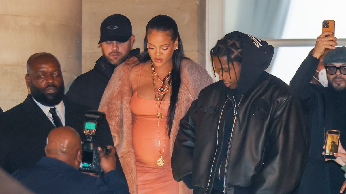 preview for Rihanna's Most Stunning Maternity Outfits