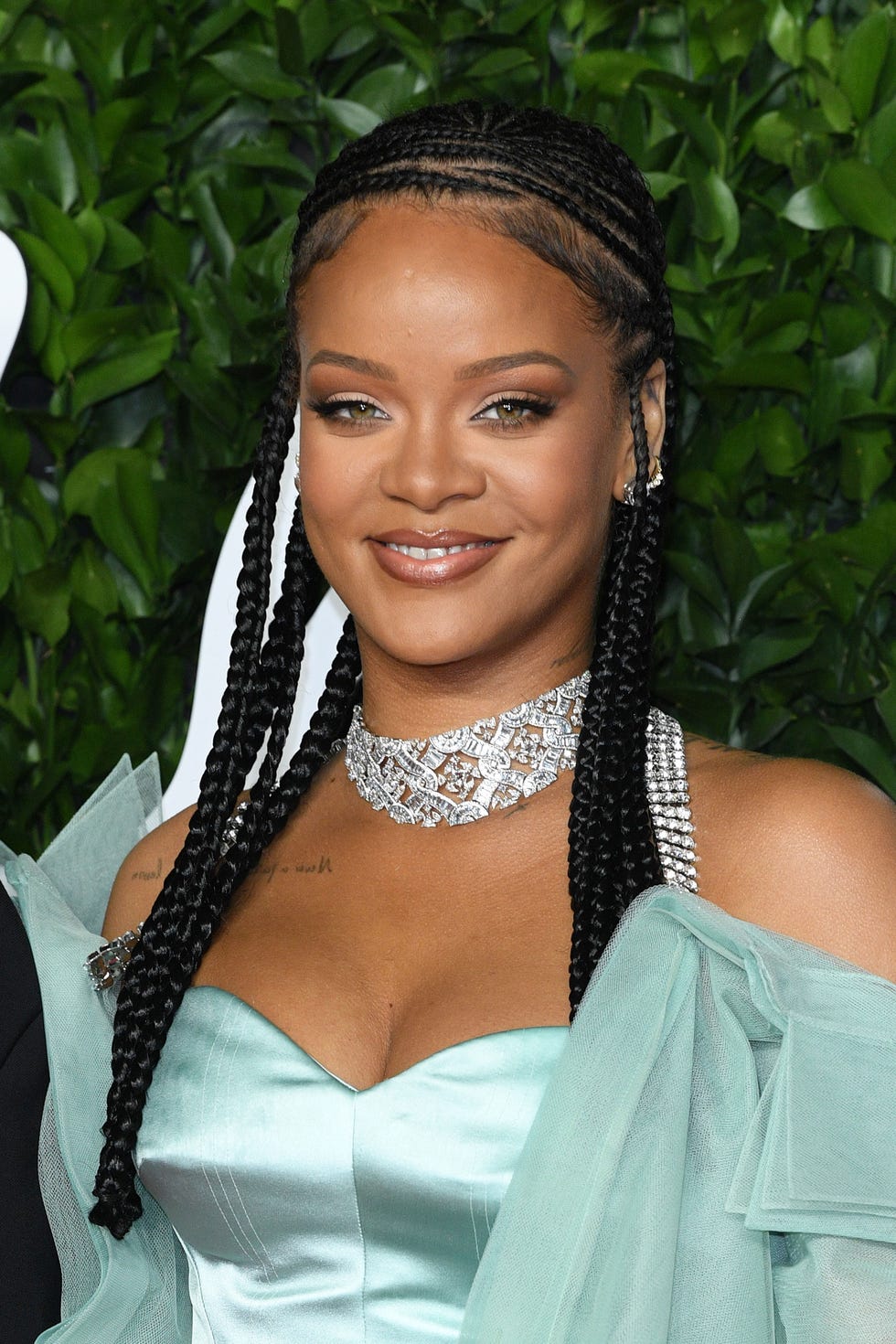 the fashion awards 2019   red carpet arrivals