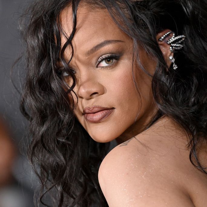 Rihanna Reacts to Makeup Brand That Came After Fenty Beauty – The Hollywood  Reporter