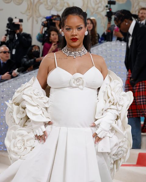 Rihanna's Best Maternity Outfits - Rihanna Pregnancy Style
