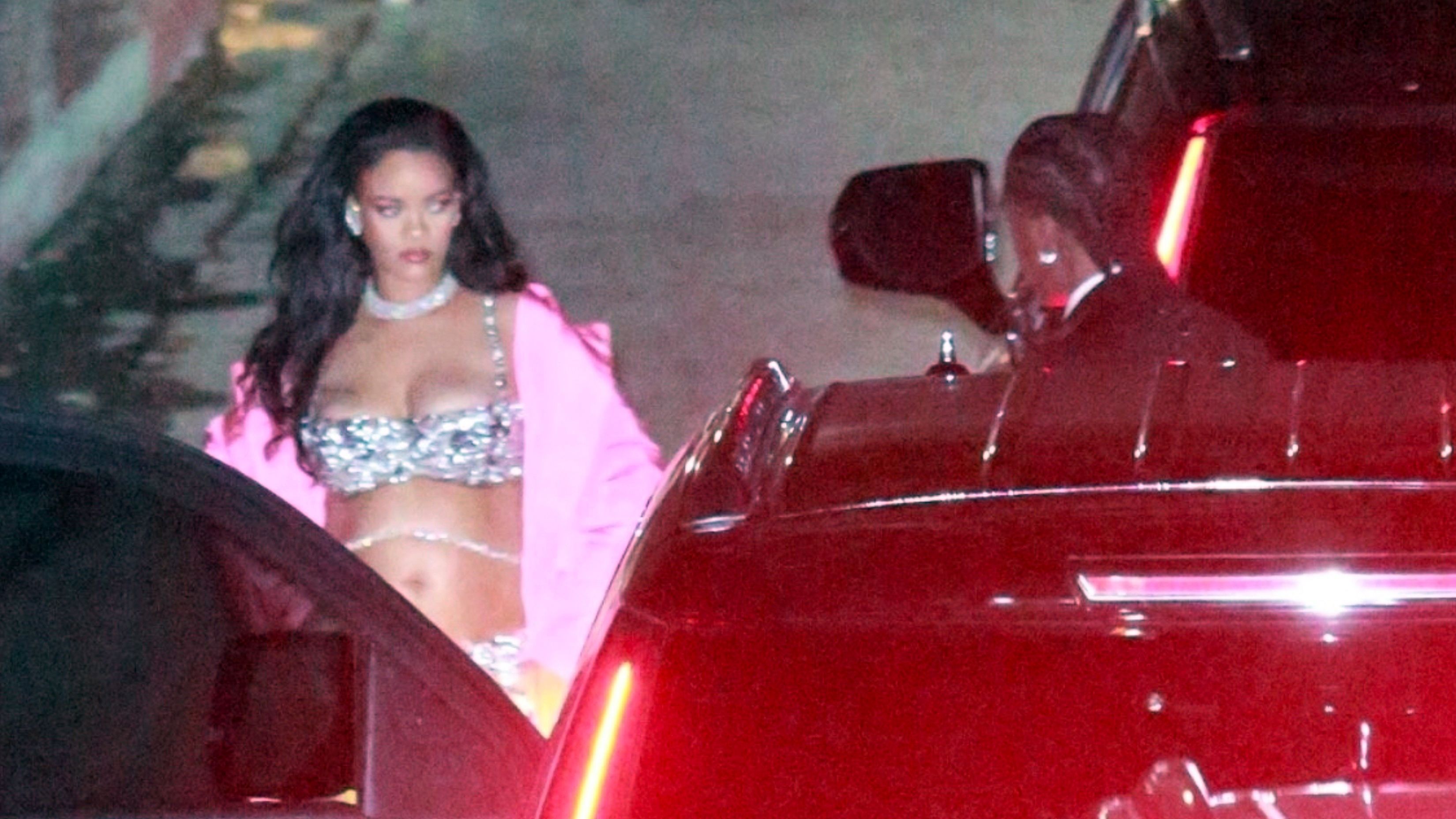 Rihanna Wears Sparkly Bralette and Pink Robe to Beyoncé's Oscars