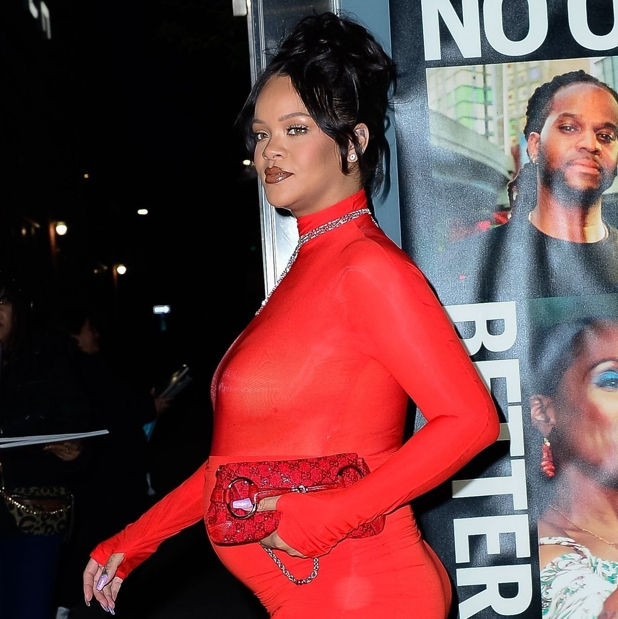 From Paris to New York, Rihanna's worldwide pregnancy fashion tour continues.