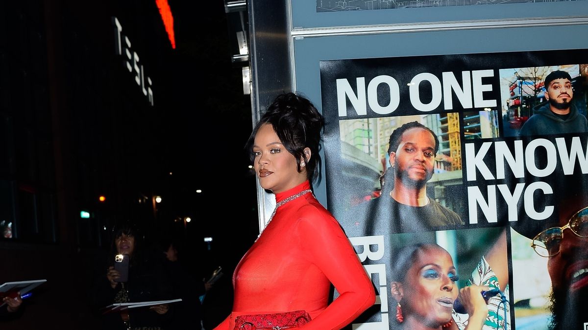 preview for Every Time Rihanna Slayed the Red Carpet