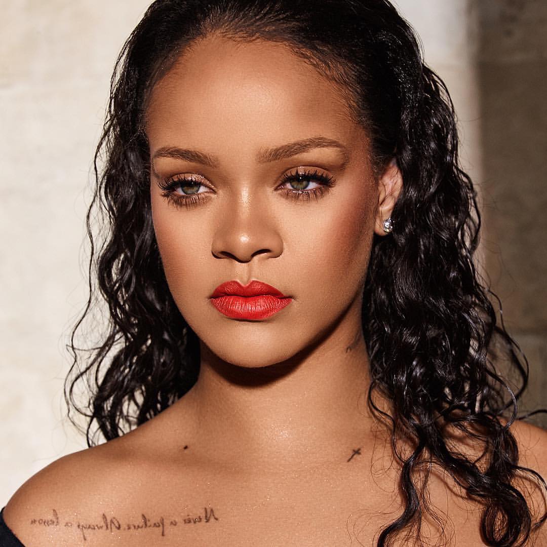 Tener una paleta de maquillaje firmada por Rihanna es posible - Ya puedes  tener una paleta de maquillaje firmada por Rihanna