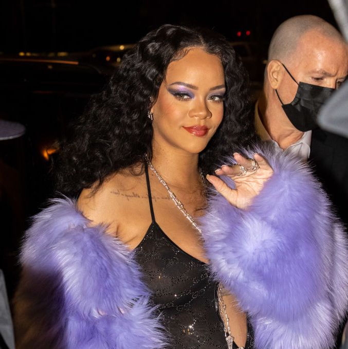 Rihanna Attends Gucci After Party In Sexy Black Mini Dress Amid