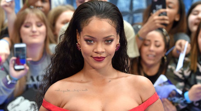 Rihanna's Makeup Line, Fenty Beauty, Makes Its Debut