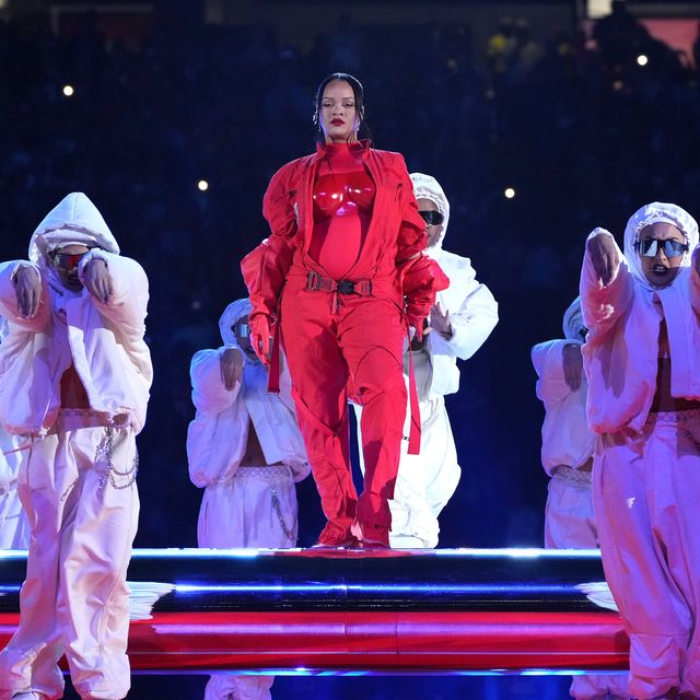 Behind the Scenes of Rihanna Super Bowl Halftime Performance