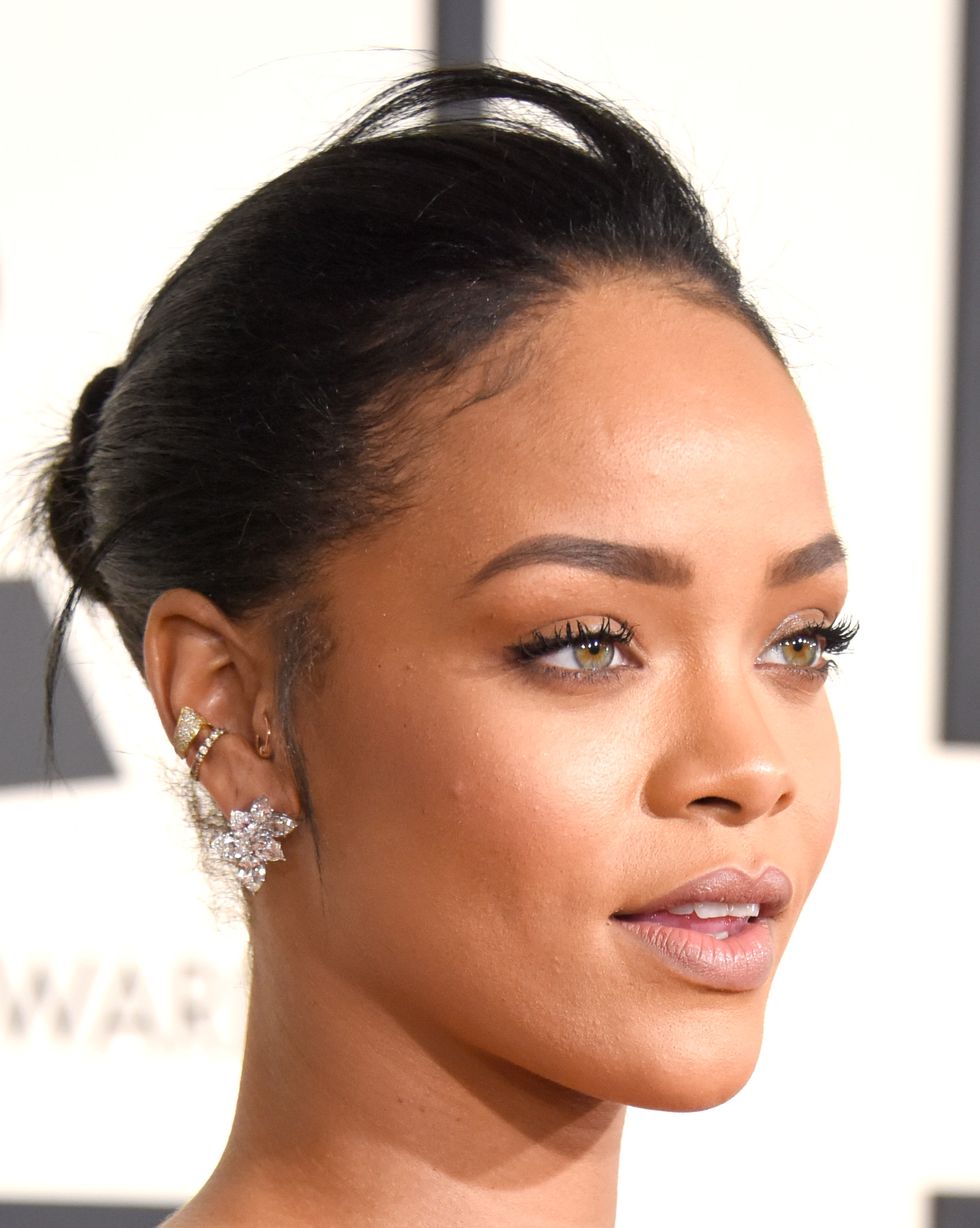los angeles, ca   february 08  singer rihanna
attends the 57th annual grammy awards at the staples center on february 8, 2015 in los angeles, california  photo by jeff vespawireimage