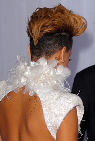 Hair, Hairstyle, Skin, Bridal accessory, Shoulder, Chignon, Neck, Headpiece, Veil, Hair coloring, 