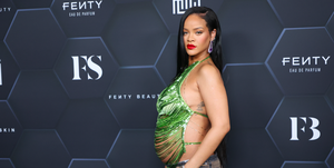 rihanna's strange cravings gave her pregnancy away to friends