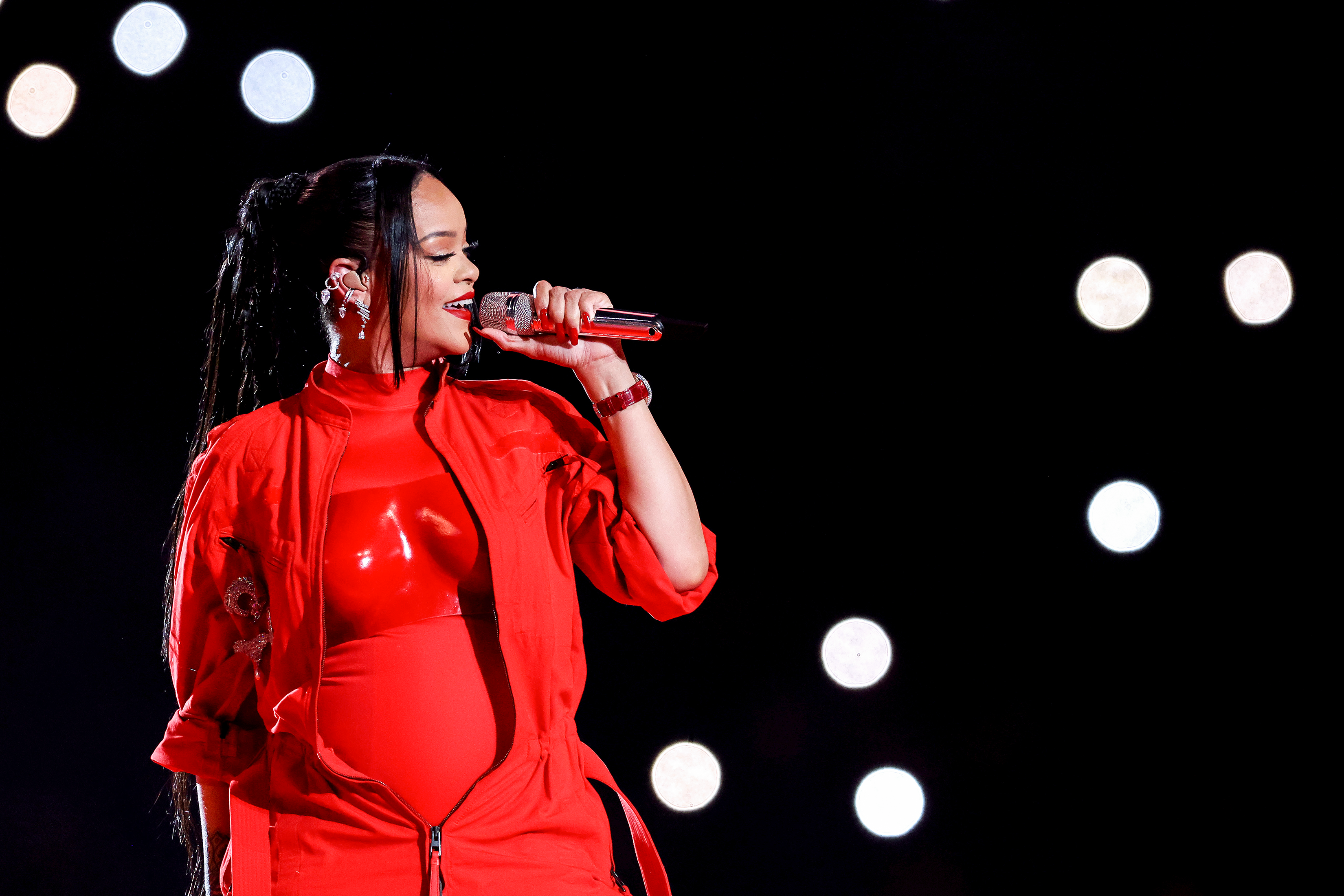 How to Stream the 2023 Super Bowl and Rihanna's Halftime Show