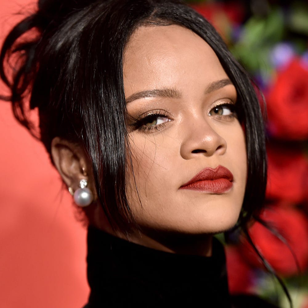 rihanna biography.com