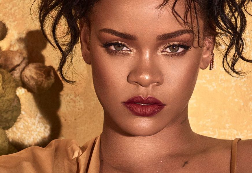 Watch this video to see how powerful Rihanna's Fenty Beauty foundation  really is
