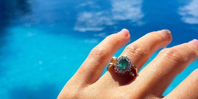 Ring, Aqua, Fashion accessory, Jewellery, Finger, Turquoise, Engagement ring, Hand, Turquoise, Gemstone, 