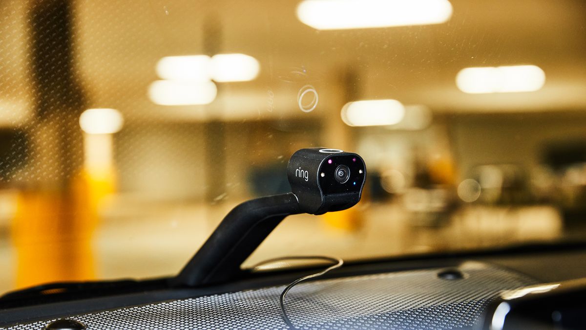  Ring Car Cam – Vehicle security cam with dual-facing HD  cameras, Live View, Two-Way Talk, and disturbance detection : Electronics