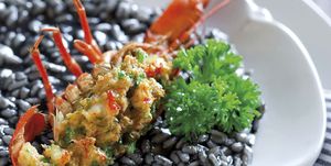risotto negro con cangrejo y sepia
