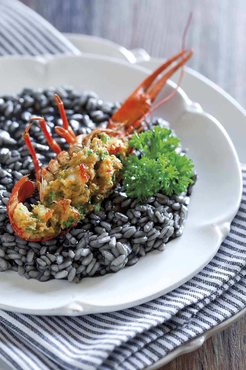 risotto negro con cangrejo y sepia