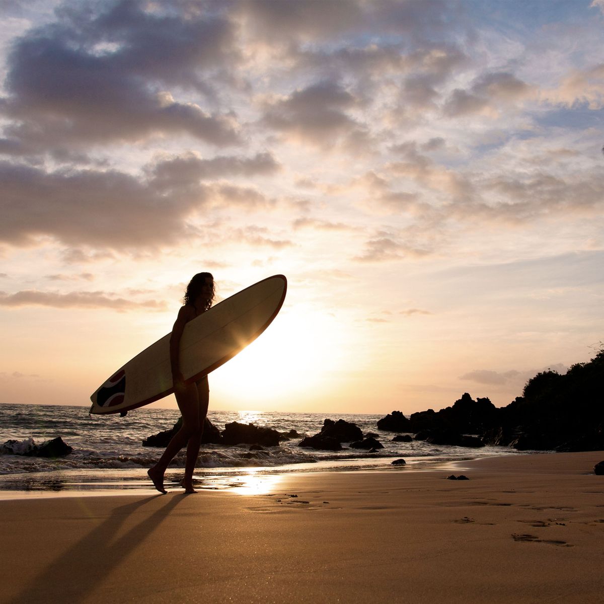 Surfing Equipment, Surfboard, Surfing, Sky, Skimboarding, Beach, Wave, Ocean, Boardsport, Wind wave, 