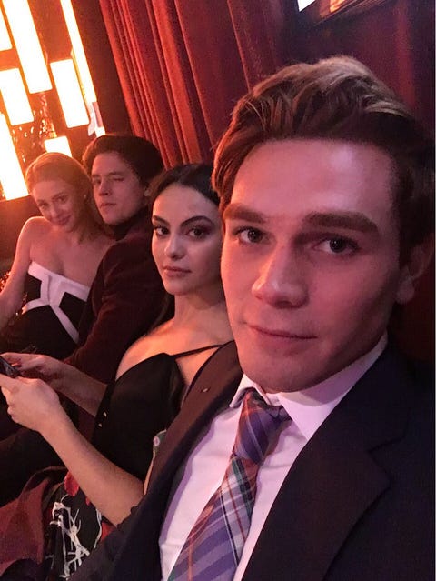 Riverdale Cast Photos - 40 Cute, Funny Pics of the The CW's Riverdale ...