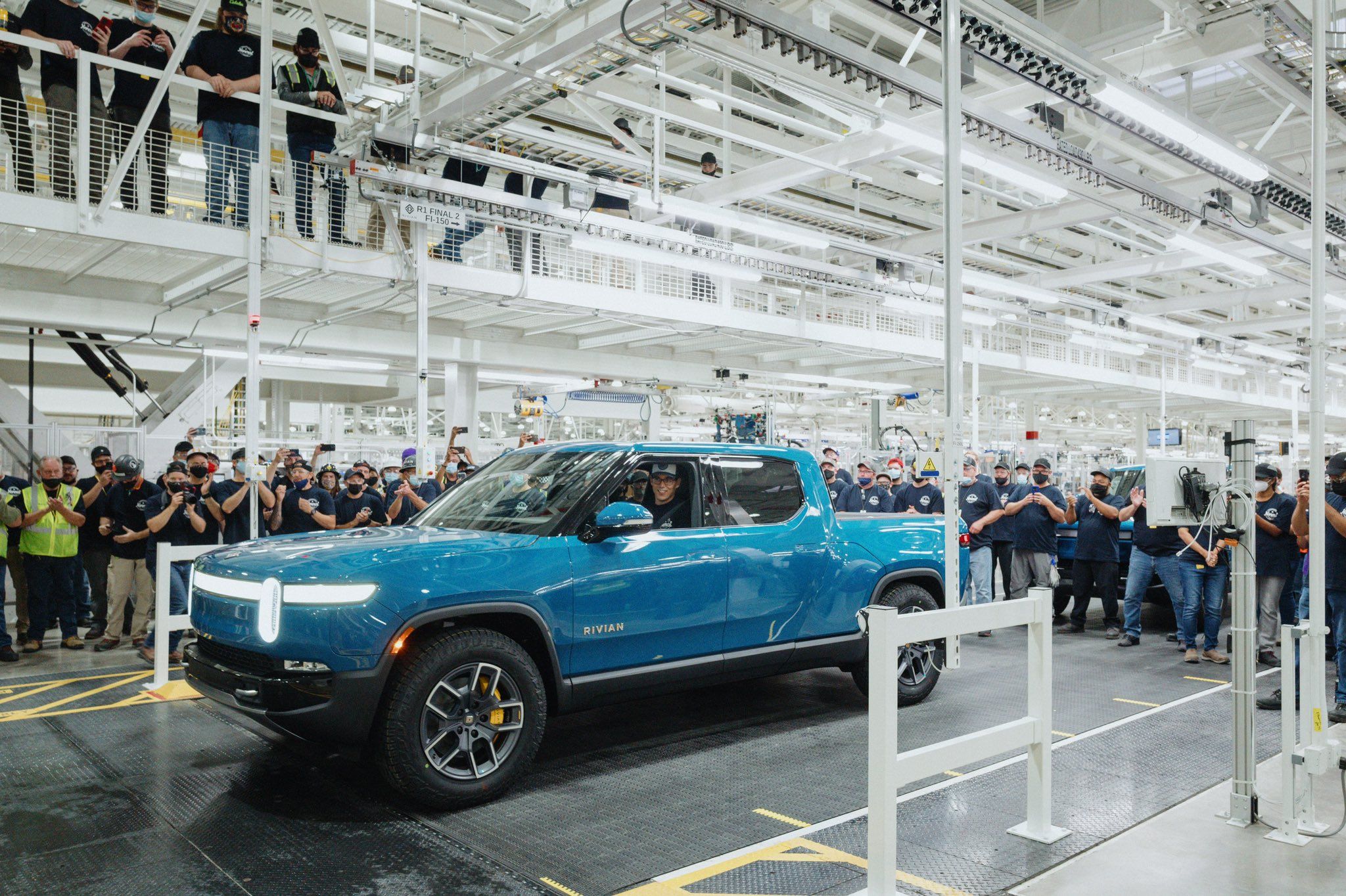 All electric store pickup truck rivian