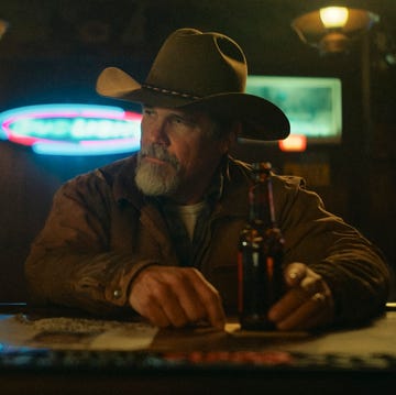 Outer Range Season 2 First Look rhett abbott lewis pullman and royal abbott josh brolin