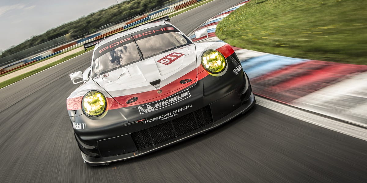 First Drive: Porsche 911 RSR