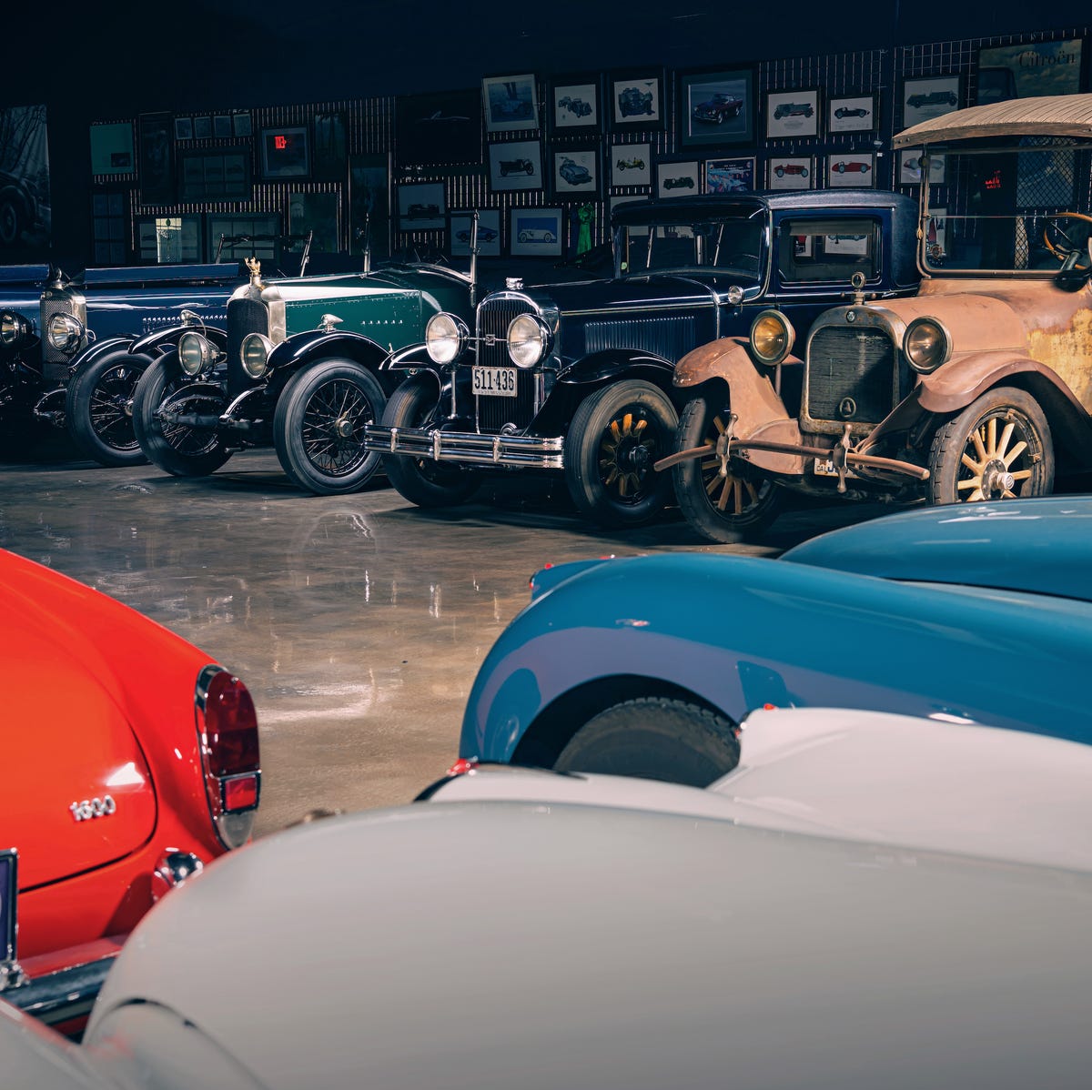 From Garage to Glory: Stories of DIY Car Restorations by Enthusiasts - Passion and dedication of car enthusiasts