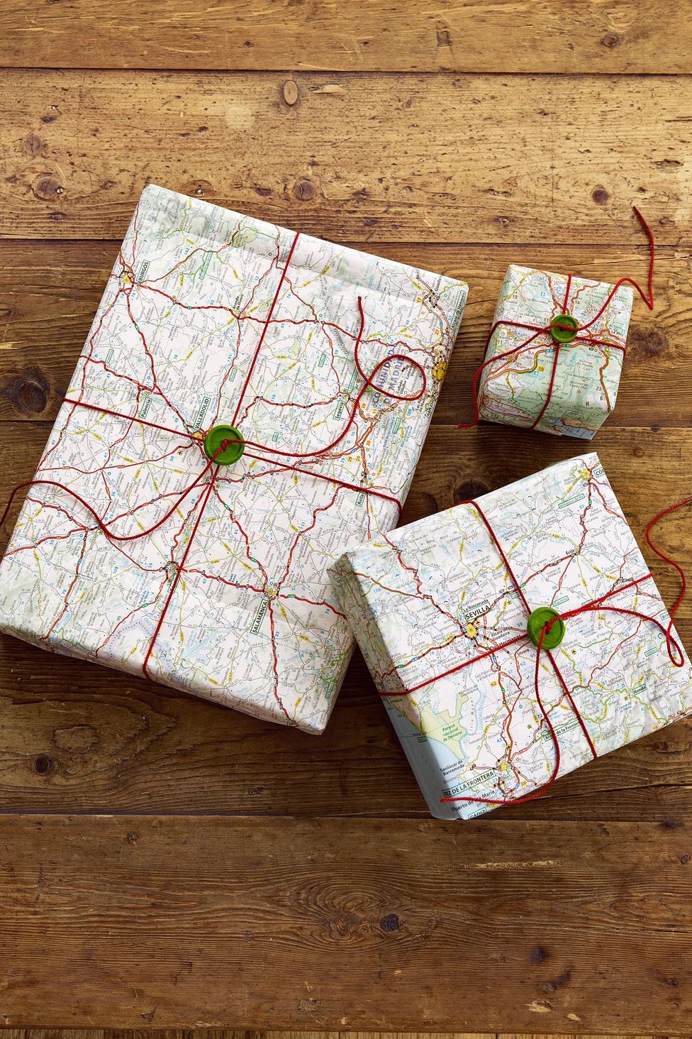road map gift wrap