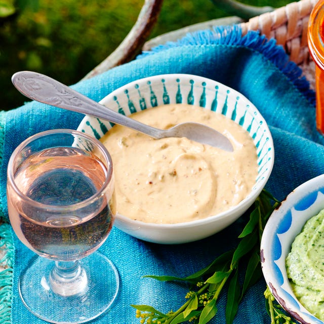roasted garlic and chipotle mayo