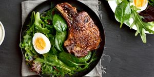 Roasted meat steak with green salad