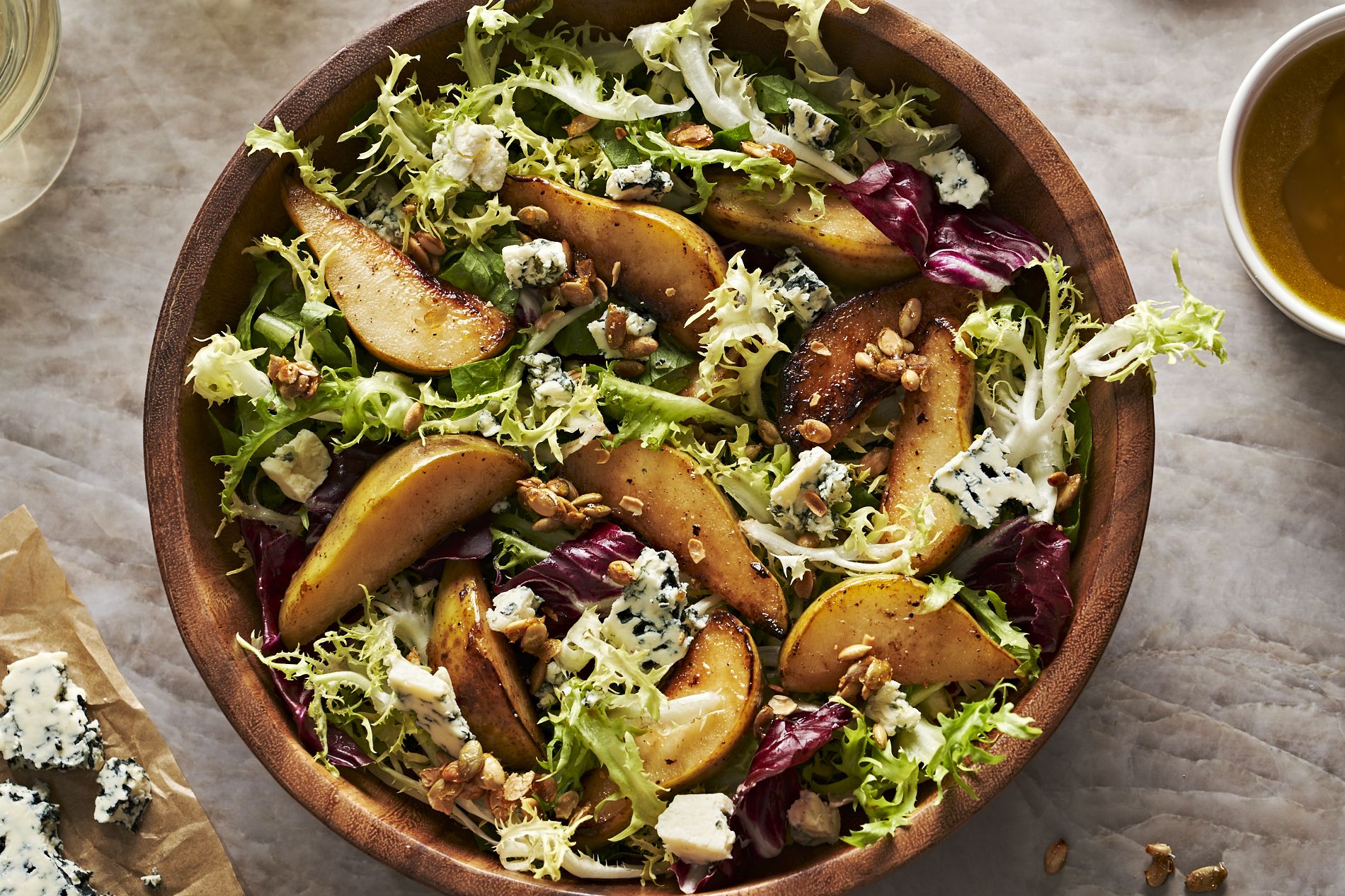 Crunchy Winter Salad with Fennel and Pomegranate - Familystyle Food