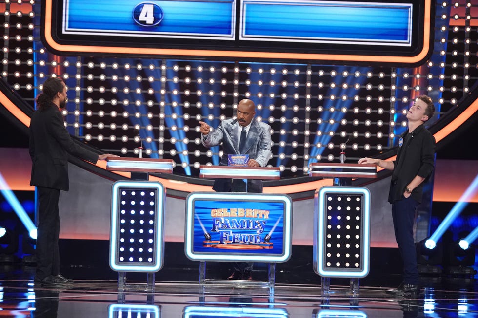 Area relatives compete on 'Family Feud