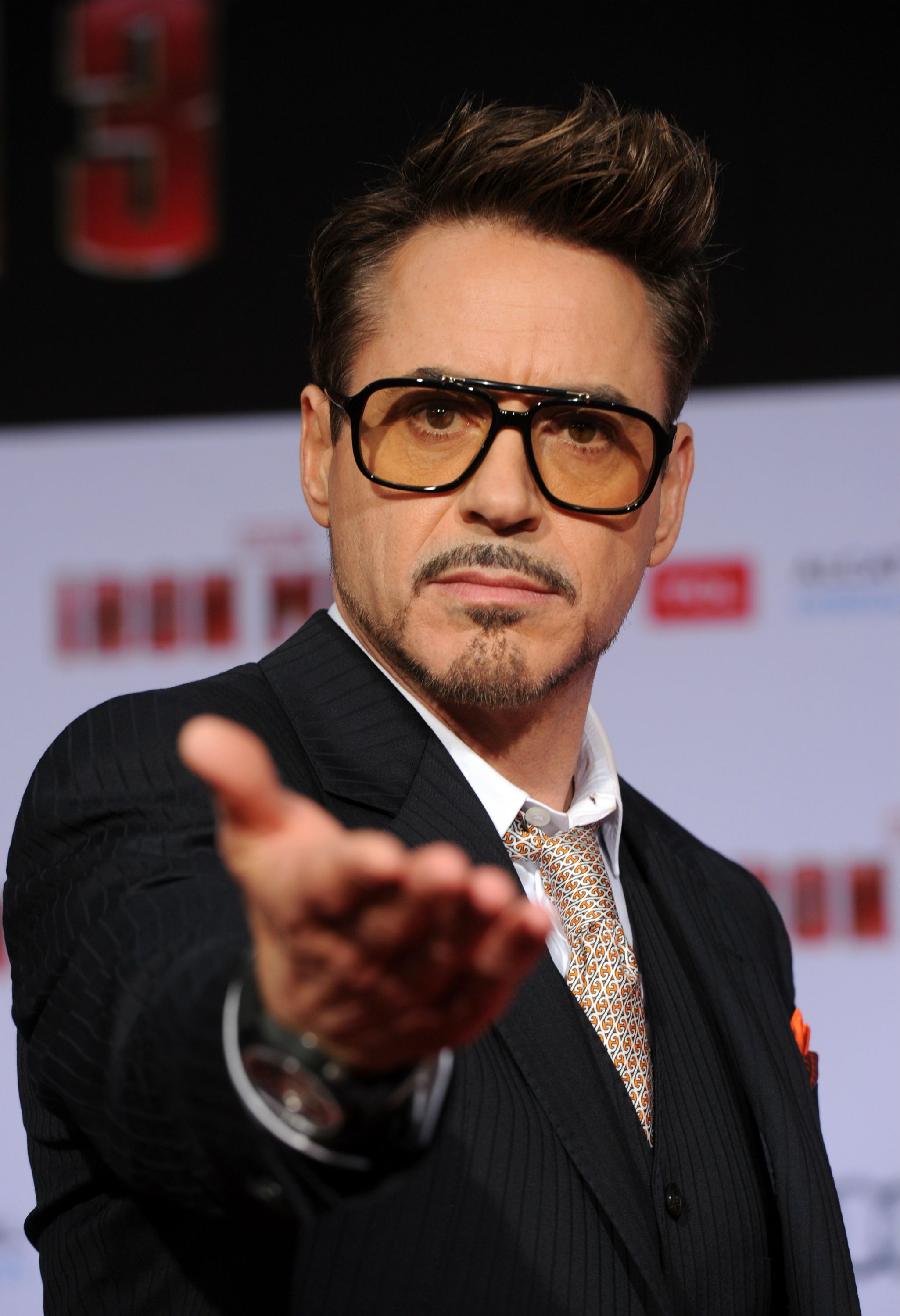 Robert Downey Jr: Taper Hairstyle With Small Quiff