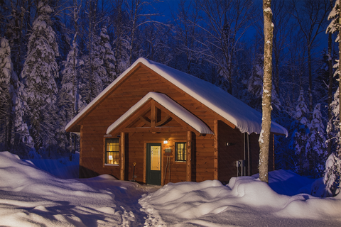 20 Cozy Winter Cabin Rentals - Best Mountain Getaways in the US