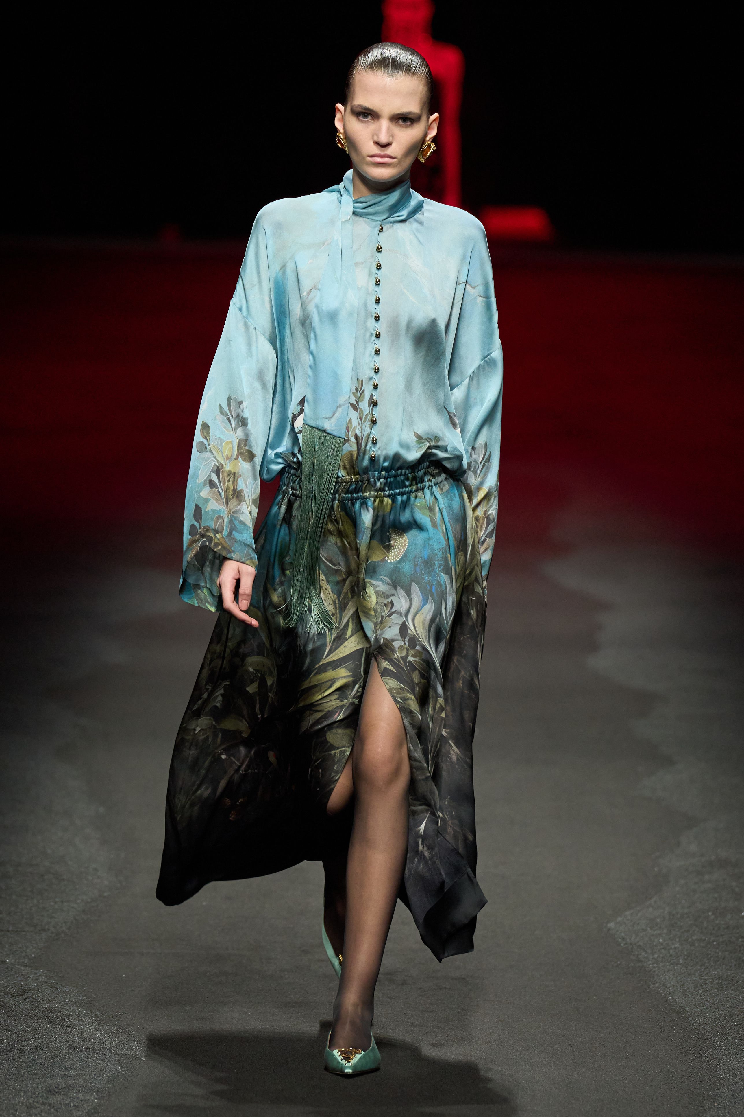 【美品】ROBERTO CAVALLI ロベルト・カヴァリ　シルクジャケット　Ｌ 2025年最新】Yahoo!オークション -ロベルトカヴァリ ジャケット