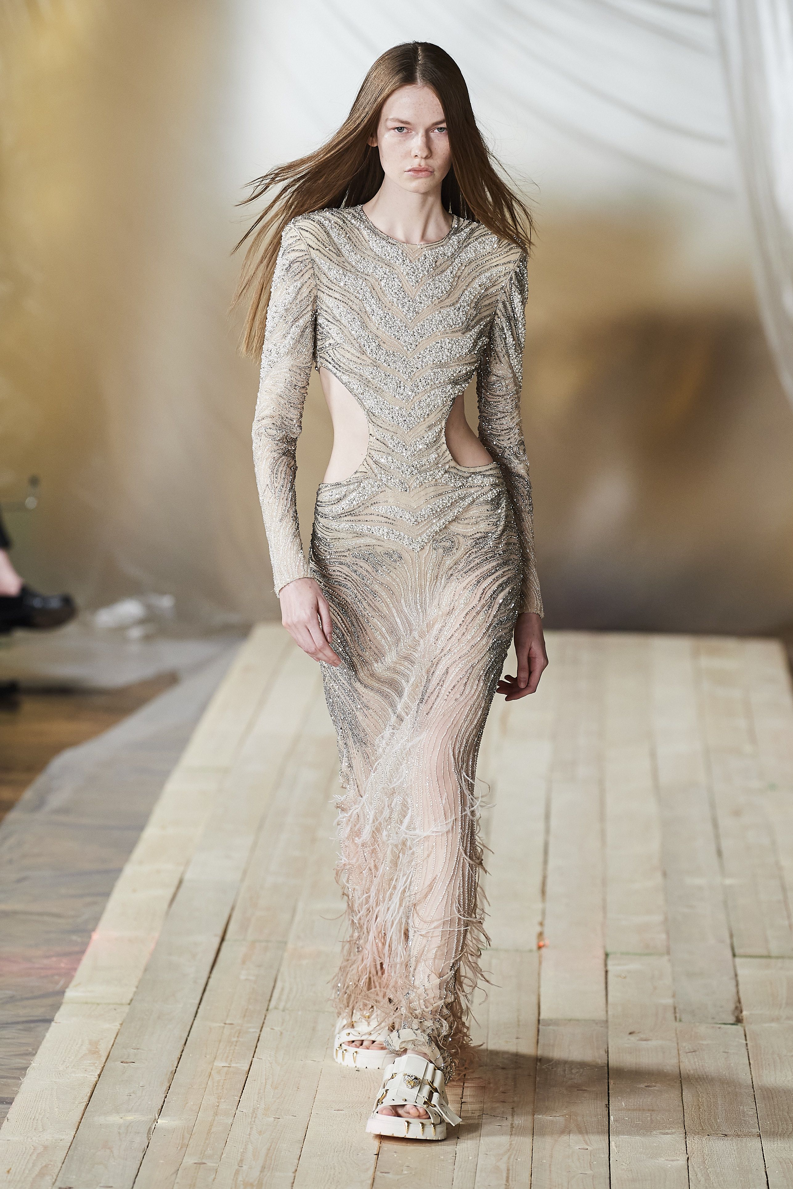 ロベルト カヴァリ（ROBERTO CAVALLI）」2022春夏コレクション