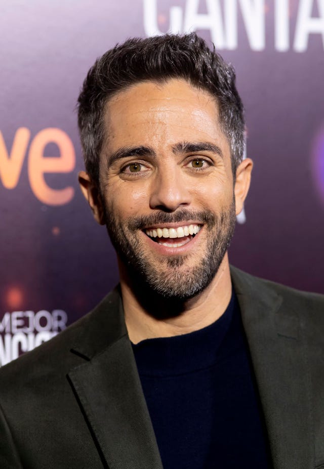 Roberto Leal- 'La Mejor Cancion Jamas Cantada' RTVE Presentation
