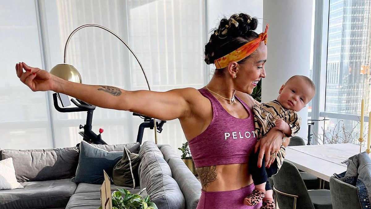 Peloton trainer Robin Arzón's postnatal exercise