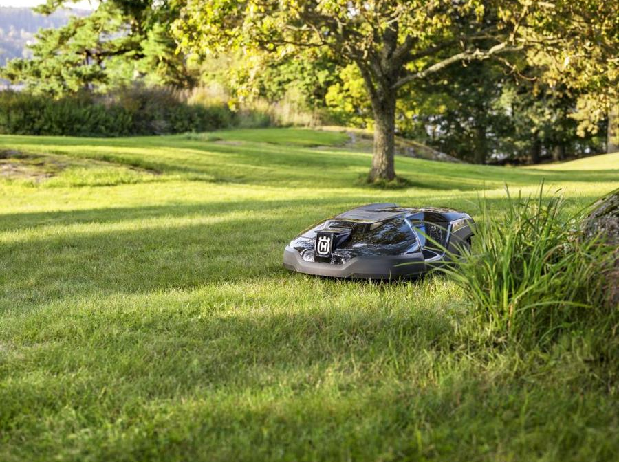 Husqvarna Automower 315 Robot Lawn Mower Cuts Your Grass For You H