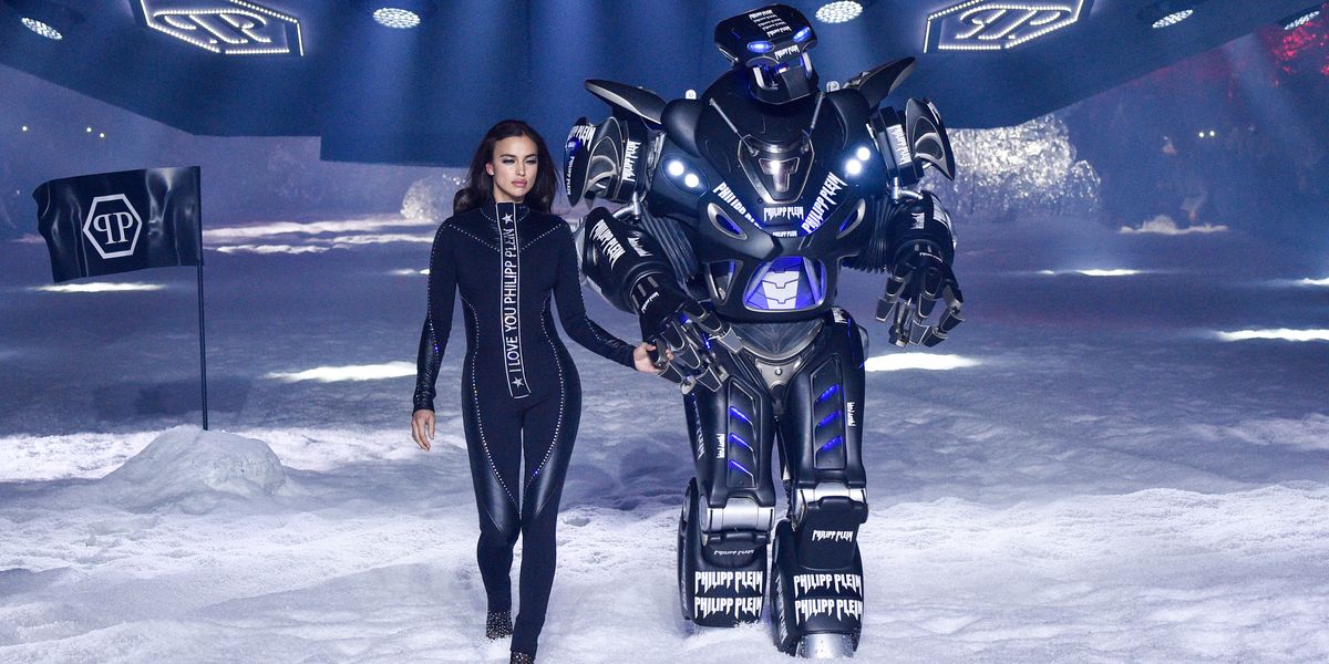 Irina Shayk and a robot walked the runway together at Philipp Plein