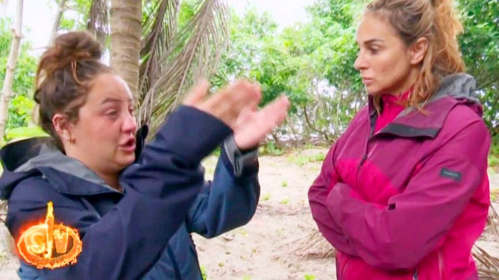 Rocío Flores con Ana María Aldón