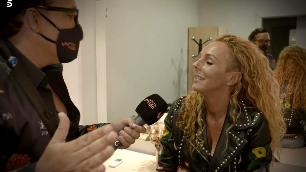 rocío carrasco hablando con torito en viva la vida